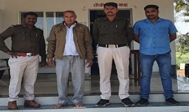 BIG BREAKING: बाइक की डिग्गी में भरा काला सोना, और निकल गया डिलेवरी देने, बीच में मिली सरवानिया चौकी पुलिस, मौके से तस्कर शम्भुलाल गिरफ्तार, पढ़े खबर