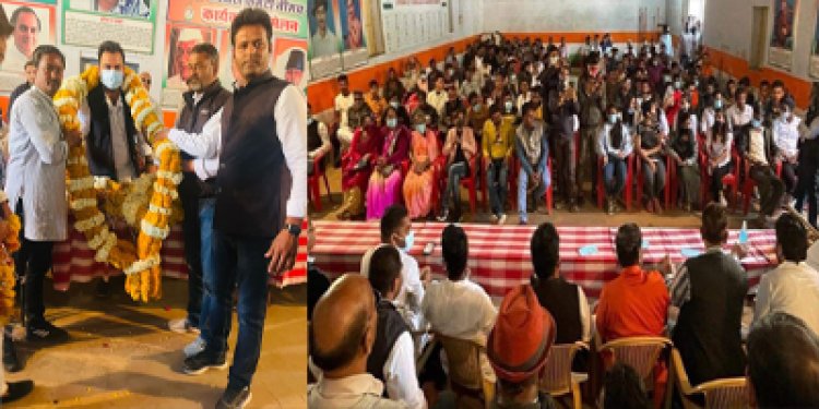 NEWS: NSUI प्रदेश अध्यक्ष मंजुल त्रिपाठी पहुंचे नीमच, 51 किलों की पुष्पमाला से इन्होंने किया भव्य स्वागत, छात्र-छात्राओं को किया संबोधित, बोले- BJP शिक्षा पाठयक्रम में कर रही है बदलाव, पढ़े खबर