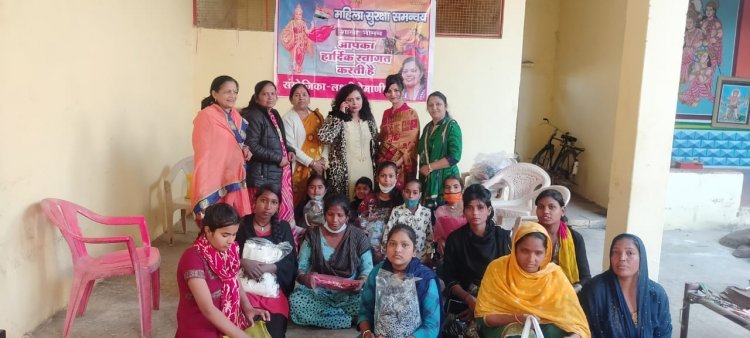 NEWS: महिला सुरक्षा समन्वय शाखा की एक ओर पहल, जरुरतमंद बालिकाओं को की ड्रेस वितरित, पढ़े खबर 