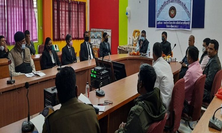 NEWS: कोर्ट मोहर्रिर की एक दिवसीय दक्षता संवर्धन कार्यशाला संपन्न, कठिनाईयों के संबंध में प्रस्तुत किए व्याख्यान, पढ़े खबर