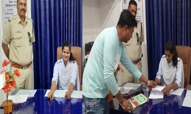 WOMEN'S DAY SPECIAL: मंदसौर के इस थाने में सम्मान की अनूठी मिसाल, महिला आरक्षक को बनाया थाना प्रभारी, दिया चार्ज, पढ़े खबर