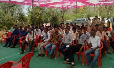 NEWS: रतनगढ़ में शांति समिति की बैठक संपन्न, ग्राम-नगर रक्षा समिति व कोटवार को किया सम्मानित, पढ़े शिवनंदन छिपा की खबर