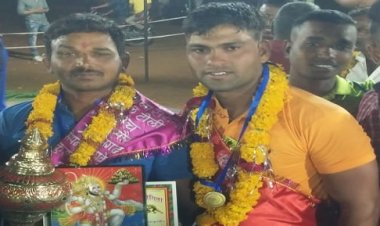 NEWS: ग्वालटोली के लाल मैदान में कुश्ती प्रतियोगिता सम्पन्न, एमपी-राजस्थान के पहलवानों ने दिखाया दम-खम, इन्होंने मारी बाजी, पढ़े ये खबर