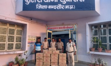 OMG: अजयपुर-तखतपुरा मार्ग पर नाकाबंदी, पहले कार रोकने के प्रयास, फिर चोर-पुलिस का खेल शुरू, आखिर खाकी के पाले में गेंद, वाहन जब्ती के बाद यहां भी दबिश, अवैध शराब का जखिरा बरामद, अंधेरे में भागा तस्कर, या FIR में किया नामजद !... पढ़े सुवासरा पुलिस की बड़ी कार्यवाही