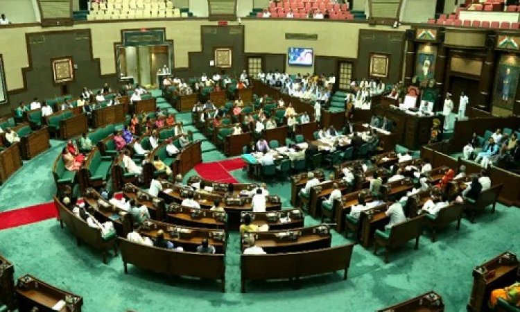 BUDGET 2022: MP में हजारों शिक्षकों की भर्ती, कर्मचारियों का DA भी 31%, क्या है नया, और मुख्य बिन्दु !... पढ़े वित्तमंत्री जगदीश देवड़ा के बड़े ऐलान