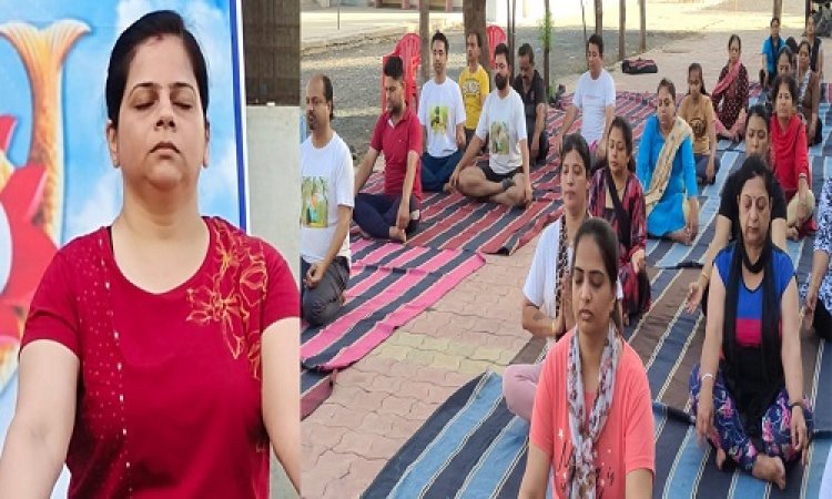 NEWS: सिंधी सोशल ग्रुप द्वारा योग शिविर का आयोजन... महिलाओं ने किए सत्संग, भजन और कीर्तन, कुछ इस तरह मनाया चेटीचंड महोत्सव, पढ़े ये खबर
