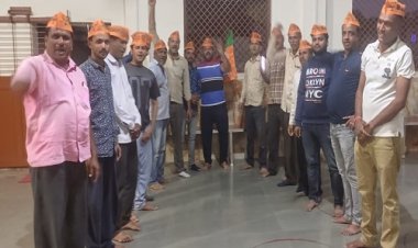 NEWS:  BJP का 42 वां स्थापना दिवस, दक्षिण मंडल ने किया वरिष्ठ कार्यकर्ताओं का सम्मान, मुहं भी मीठा कराया, पढ़े खबर