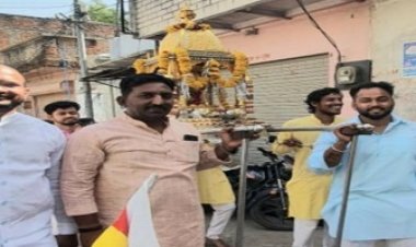 NEWS: धूमधाम से मनाया भगवान महावीर स्वामी का जन्मोत्सव, प्रमुख मार्गों से निकाला भव्य जुलूस, लगे जयकारे, पढ़े खबर
