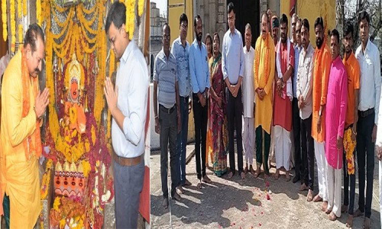 NEWS: चैत्र नवरात्रि पर्व, विधायक दिलीपसिंह परिहार और जिला कलेक्टर मयंक अग्रवाल पहुंचे भादवामाता, मां के दर्शन कर लिया आशीर्वाद, घटस्थापना कर किया ध्वाजारोहण, पढ़े खबर