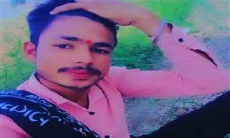 BIG NEWS: युवक-युवती की इंस्ट्राग्राम पर दोस्ती, फिर मगरे पर मुलाकात, बातचीत रास नहीं आई, तो गोपाल ने निकाला चाकू, और घोप डाला सुरेंद्र के पेट में, मौके पर हुई मौत, पढ़े रतलाम में हुए हत्याकांड से जुड़ी ये खबर
