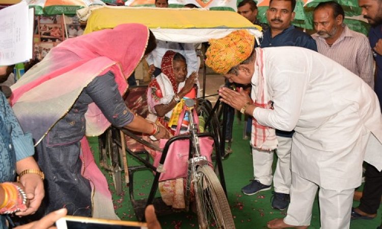 NEWS: डॉ. भीमराव अंबेडकर की 131 वीं जन्म जयंती, विधायक परिहार बोले- डॉ. अंबेडकर ने सभी को दिया समानता का अधिकार, पढ़े खबर