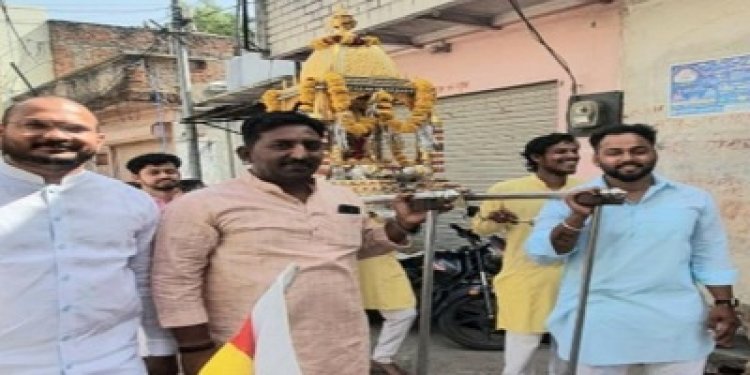 NEWS: धूमधाम से मनाया भगवान महावीर स्वामी का जन्मोत्सव, प्रमुख मार्गों से निकाला भव्य जुलूस, लगे जयकारे, पढ़े खबर