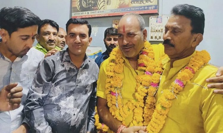 HAPPY BIRTHDAY: BJP-हिंदूवादी नेता संजय धनेचा को पहनाएं पुष्पाहार, युवा साथियों ने कुछ इस तरह मनाया जन्मदिन, राष्ट्र शक्ति स्थल बनाने में भी किया बड़ा सहयोग, पढ़े ये खबर
