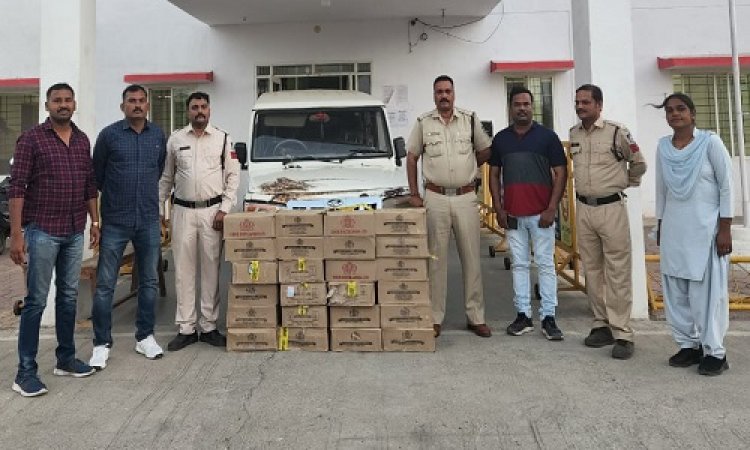 BIG NEWS: मुखबीर की सूचना पर नई आबादी पुलिस मुस्तैद, घेराबंदी कर बोलेरों को रोका, तलाशी में मिला अवैध शराब का जखिरा, मौके से तीन आरोपी गिरफ्तार, पढ़े खबर