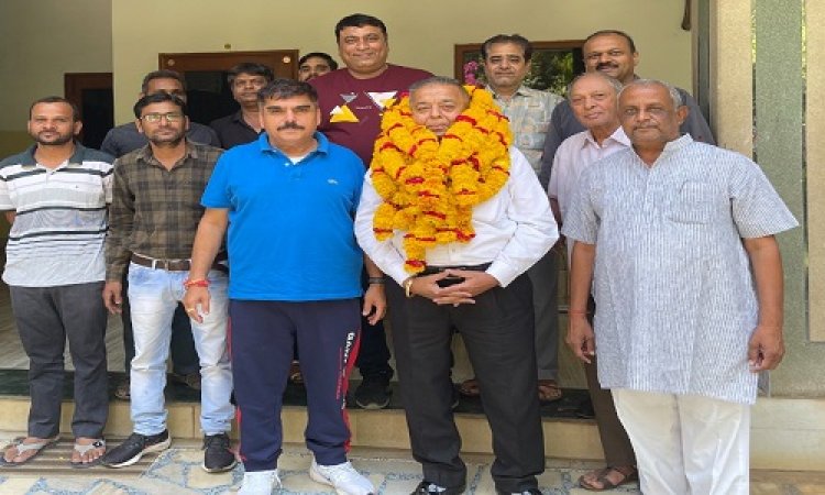 NEWS: मनोहर अर्जनानी पूज्य सिंधी समाज के निर्विरोध अध्यक्ष नियुक्त, समाज को नई दिशा देने का लिया संकल्प, पढ़े खबर