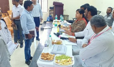 NEWS: मनासा विधानसभा ब्लाक स्तरीय समीक्षा बैठक सम्पन्न, प्रभारी मंत्री सुश्री उषा ठाकुर ने जल निगम अधिकारियों को लगाई फटकार, तो विधायक माधव मारू ने कहीं ये बात, पढ़े खबर