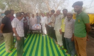 NEWS: रतनगढ़ में ब्लॉक कांग्रेस ने मनाई स्वर्गीय राजीव गांधी की पुण्यतिथि, बताया योगदान, पढ़े शिवनंदन छिपा की खबर