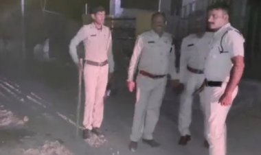 OMG: पहले शादी अब बारात, मंदिर के सामने बजाये डीजे, तो मचा बवाल, फिर जमकर हुई पत्थरबाजी, कलेक्टर-एसपी ने मौके पर गुजारी रात, पढ़े खबर