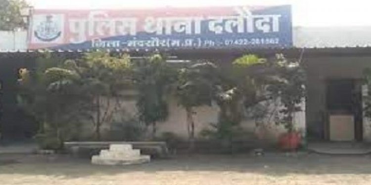 OMG: सरपट दौड़ता बिना नम्बर का स्कार्पियों वाहन, पहले से तैयार दलौदा पुलिस, जब रोक ली तलाशी तो खुला ये राज, मौके से दो गिरफ्तार, तीसरा भी नामजद, पढ़े खबर