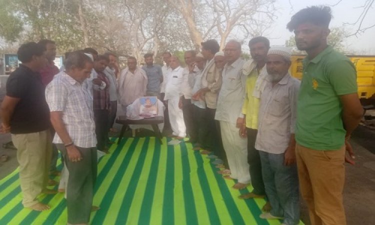 NEWS: रतनगढ़ में ब्लॉक कांग्रेस ने मनाई स्वर्गीय राजीव गांधी की पुण्यतिथि, बताया योगदान, पढ़े शिवनंदन छिपा की खबर