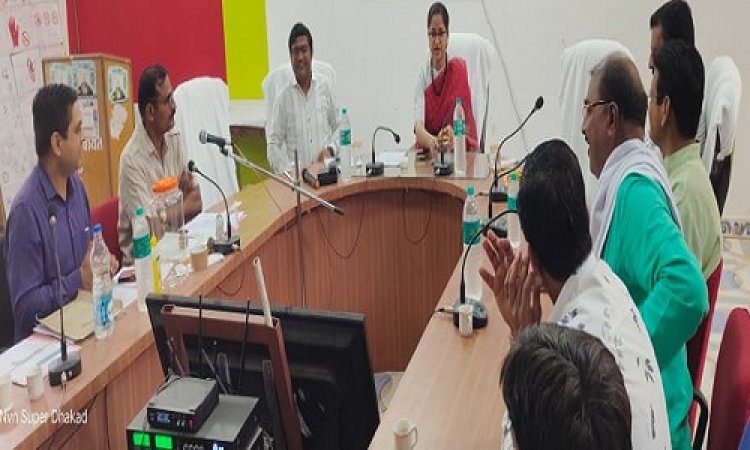 BIG BREAKING: जिला पंचायत सदस्य, और जनपद अध्यक्ष के पदों की आरक्षण प्रक्रिया पूरी, सूची भी आई सामने, क्या बोले CEO !... पढ़े खबर और देखें लिस्ट