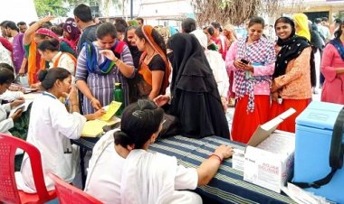 NEWS: दो दिवसीय नि:शुल्क स्वास्थ्य मेले का आयोजन, मंदसौर जिला कलेक्टर ने किया शुभारंभ 1 हजार से ज्यादा रोगियों ने कराया पंजीयन, पढ़े खबर
