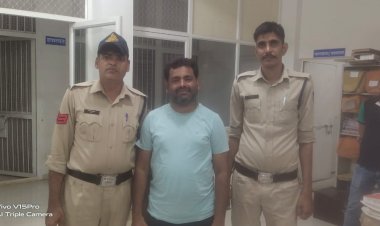 BIG NEWS: दो कर रहे अवैध शराब का परिवहन, तो एक घुम रहा हथियार के साथ, वहीं एक की थी राजस्थान पुलिस को तलाश, चार आरोपी गिरफ्तार, पढ़े बघाना पुलिस की बड़ी कार्यवाही