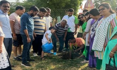NEWS: विश्व पर्यावरण दिवस पर NSSG ग्रुप ने किया वृक्षारोपण, पर्यावरण सुरक्षा की शपथ लेकर काटा केक, पढ़े खबर