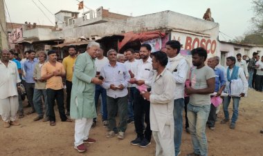 PNCHAYAT ELECTION : जनपद पंचायत चुनाव, EX MLA नंदकिशोर पटेल ये कहा जा पहुंचे,घेर लिया ग्रामीणों ने,फिर कुछ अपनी कही,तो कुछ उनकी सुनी,पढ़े खबर में