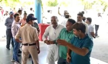 BIG NEWS: नगर पालिका चुनाव, भाजपा में बड़ी बगावत, फिर संगठन कूदा मैदान में, फिर जो हुआ, वो चौका गया, हुई नाम वापसी, पर ये पूर्व पार्षद डटे चुनावी दंगल में, लड़ेंगे निर्दलीय चुनाव, पढ़े ये खास खबर और देखें वीडियों