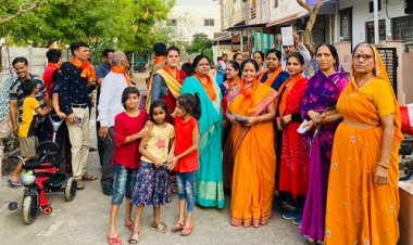 ELECTION BREAKING: नीमच नगर पालिका चुनाव, वार्ड- 30 में आशा योगी का तूफानी जनसंपर्क, मिल रहा अपार समर्थन, रहवासियों ने भी मिलाएं कदम से कदम, पढ़े खबर