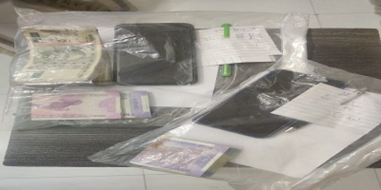 BIG BREAKING: भोजनालय की आड़ में बड़ा अवैध कारोबार, सूचना पर पिपलियामंडी पुलिस की दबिश, संचालनकर्ता सहित दो गिरफ्तार, मौके से हजारों की नगदी ये उपकरण जप्त, पढ़े खबर