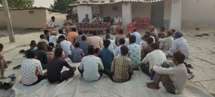 NEWS: जीरन पुलिस की टीम पहुंची इन गांवों में, किया जनसंवाद, दी ये जानकारियां, पढ़े खबर