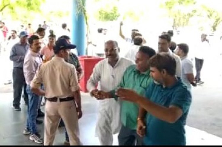 BIG NEWS: नगर पालिका चुनाव, भाजपा में बड़ी बगावत, फिर संगठन कूदा मैदान में, फिर जो हुआ, वो चौका गया, हुई नाम वापसी, पर ये पूर्व पार्षद डटे चुनावी दंगल में, लड़ेंगे निर्दलीय चुनाव, पढ़े ये खास खबर और देखें वीडियों