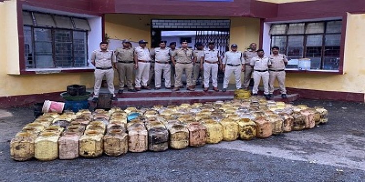 NEWS: मनासा के बांछड़ा डेरे, और पुलिस की दबिश, हजारों लीटर मिला नशे का सामान, माल जप्त, दो पर मामला दर्ज, पढ़े ये खबर