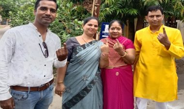 ELECTION NEWS: नगरीय निकाय चुनाव, BJP महिला मोर्चा जिलाध्यक्ष ने किया मतदान, ये संदेश दिया, तो मतदाताओं से भी की अपील, पढ़े खबर