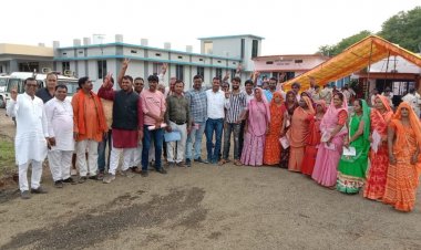 NEWS: मनासा जनपद के चुनाव सम्पन्न, कामेरी बाई अध्यक्ष तो मोहन गुर्जर बने उपाध्यक्ष, किसे कितने मिले मत, पढ़े खबर