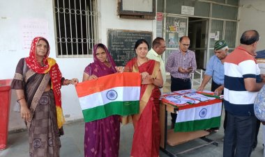 NEWS: हर घर तिरंगा अभियान को लेकर बैठक आयोजित, जनपद सदस्य कांता-हरीश अहीर ने लिया ये लक्ष्य, साथ ही कि ये अपील, पढ़े खबर 