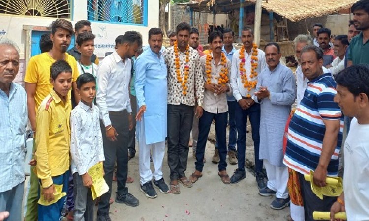 ELECTION NEWS: त्रि-स्तरीय पंचायत चुनाव, पिपलियामंडी क्षेत्र में कांग्रेस का जनसंपर्क, दिग्गज नेता हुए शामिल, फिर पलटा पासा, इन्होंने छोड़ा भाजपा का दामन, पढ़े नरेंद्र राठौर की खबर