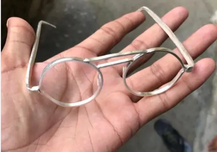 BIG NEWS: ग्राम खोर से बलराम जाट की जीत, सरपंच बने, तो ऐसी खुशी, बनवाया चांदी का चश्मा, और चढ़ाया सावरियां सेठ के चरणों में, पर क्यों...! पढ़े ये खबर