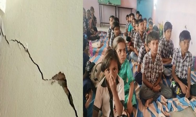 OMG ! ग्राम मोखमपुरा में जर्जर हुआ स्कूल भवन, बच्चों के सिर मंडरा रहा खतरा, विधार्थी यहां बैठने को मजबूर, अब ग्रामीणों सहित स्टॉफ की ये मांग, पढ़े मनीष जोलान्या की खबर