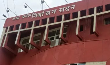 BIG NEWS: आधार से लिंक होगा वोटर आईडी, और हाईटेक हो जाएगा आपका कार्ड, लिंक होने से रुकेगा फर्जीवाड़ा...! जानिए क्या-क्या हैं खासियत, पढ़े खबर