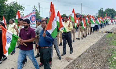 NEWS: हर घर तिरंगा अभियान, मनासा महाविद्यालय के स्टाफ और विद्यार्थियों ने निकाली तिरंगा यात्रा, जगह-जगह हुआ भव्य स्वागत, पढ़े खबर