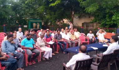 NEWS: कुकड़ेश्वर थाना परिसर पर शांति समिति की बैठक सम्पन्न, आगामी त्यौहारों को लेकर की विस्तृत चर्चा, ये अधिकारी रहे उपस्थित, पढ़े खबर