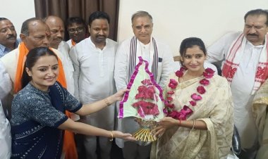 BIG BREAKING: नीमच नगर पालिका की बागडौर अब स्वाति-गौरव चौपड़ा के हाथों में, किया पदभार ग्रहण, सांसद-विधायक सहित ये नेता रहें मौजूद, पढ़े खबर