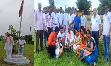 NEWS: नगर समस्या सुझाव ग्रुप ने मनाया आजादी का पर्व, भाजपा के वरिष्ठ नेता चौपड़ा ने किया ध्वजारोहण, पौधे भी रौपे, पढ़े खबर