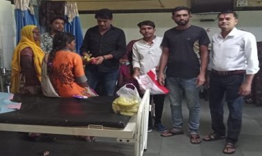 NEWS: बलराम जयंती, युवा कांग्रेस ब्लॉक के कार्यकर्ता पहुंचे शासकीय अस्पताल, मरीजों को फल-फ्रूट किये वितरित, पढ़े खबर