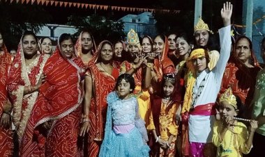 NEWS: मनासा के नर्मदेश्वर महादेव मंदिर पर श्री कृष्ण जन्मोत्सव की धूम, मटकी फोड़ प्रतियोगिता सहित हुए ये आयोजन, महिला मंडल की क्या है भूमिका...! पढ़े खबर