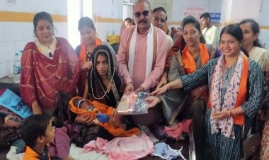 NEWS: कन्या को जन्म देने वाली माताओं का किया सम्मान, पहनाई मोतियों की माला, जि.पं. अध्यक्ष सज्जन सिंह चौहान बोले- बेटियां है ईश्वर का वरदान, इनका करें सम्मान, पढ़े खबर