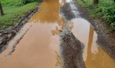 BIG NEWS : नीमच का मानपुर गांव, बारिश में मुश्किल डगर यहां की,ग्रामीणों ने उठाई मांग ,जल्द हो समाधान,जिम्मेदारों का जवाब भी आया सामने,पढ़े ये खबर